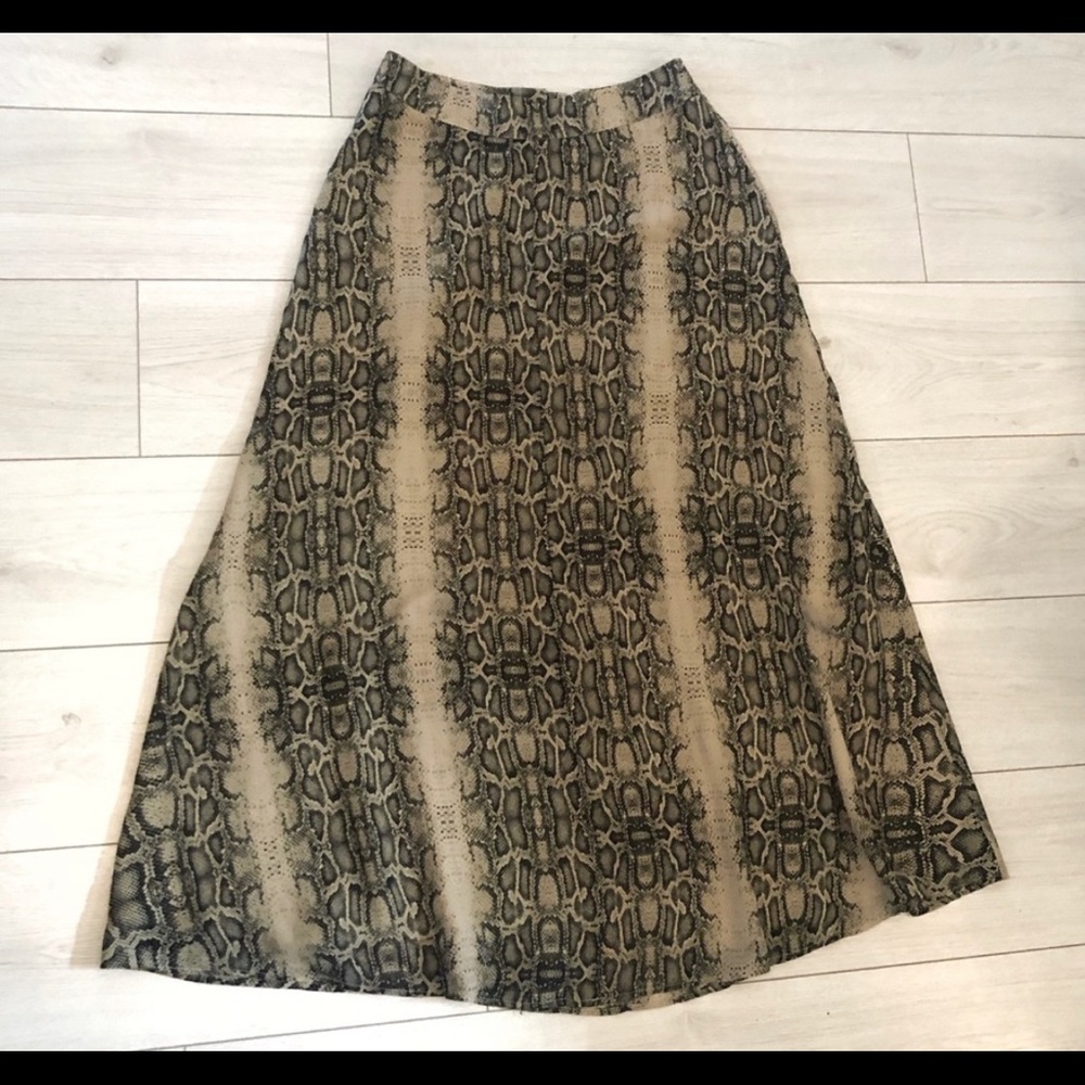 Jessica Simpson Python skirt size M SOLD